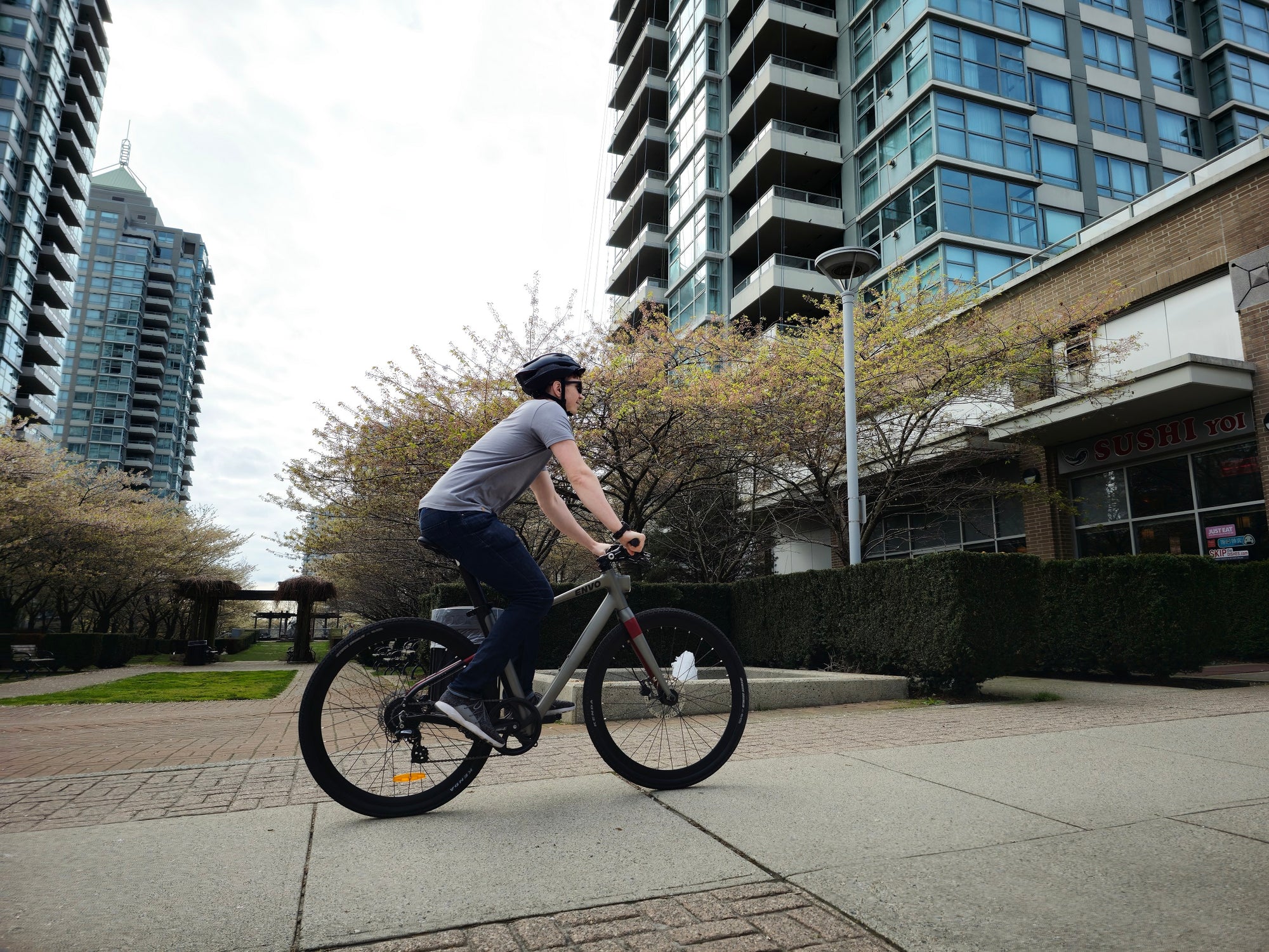 Can electric bicycle replace the car? Pros and Cons of an E-lifestyle