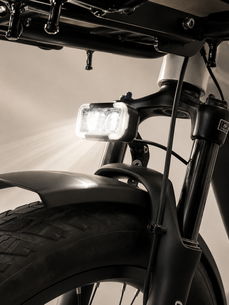 FRONT LIGHT