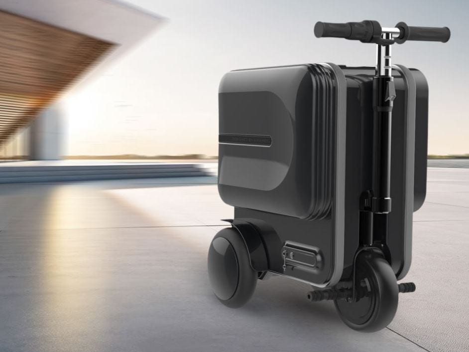 Airwheel SE3 electric suitcase with handles